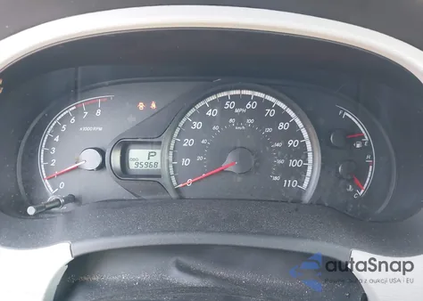 2011 Toyota Sienna Le V6 z USA, uszkodzony, nr VIN 5TDKK3DC6BS072605